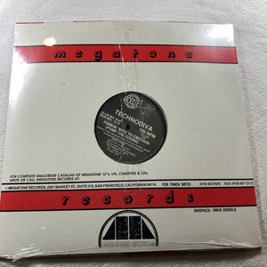 Technodiva - Funkin' With Yo Emotion (Pump The Sound)