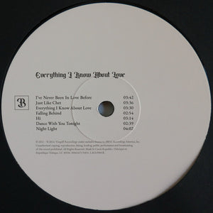 Laufey - Everything I Know About Love - 2024