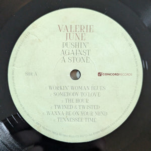 Valerie June - Pushin' Against A Stone