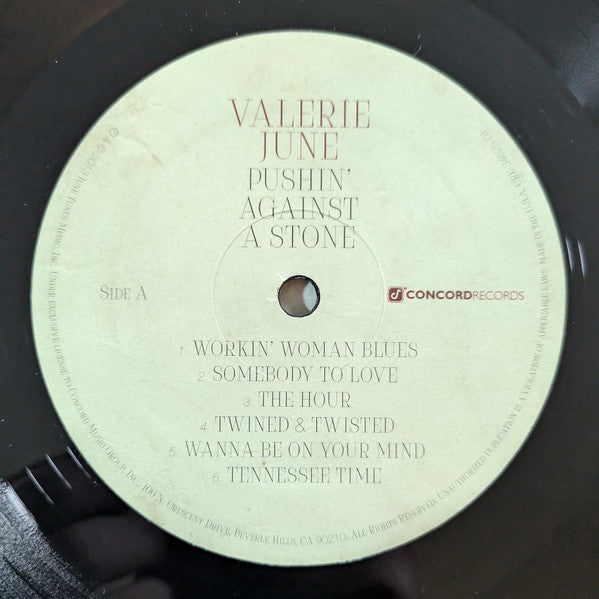 Valerie June - Pushin' Against A Stone
