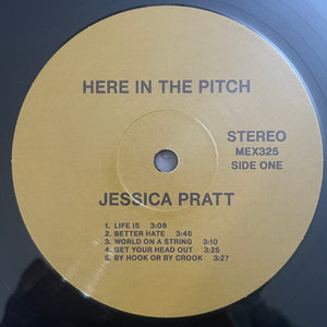 Jessica Pratt - Here In The Pitch