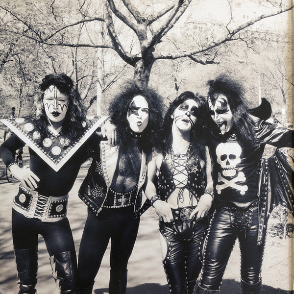 Kiss - Kissworld (The Best Of Kiss)