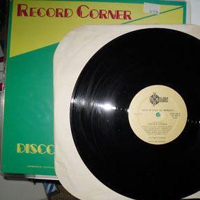 Lincoln Carroll - Back In Love (By Monday) - Quarantunes