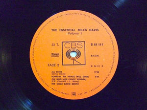 Miles Davis - The Essential Miles Davis - 1973 - Quarantunes