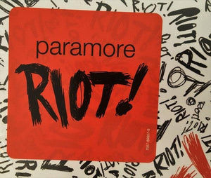 Paramore - Riot! - Quarantunes