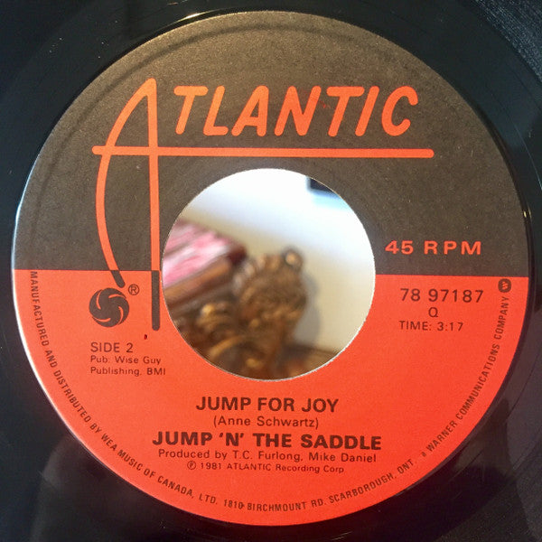 Jump 'N The Saddle - The Curly Shuffle