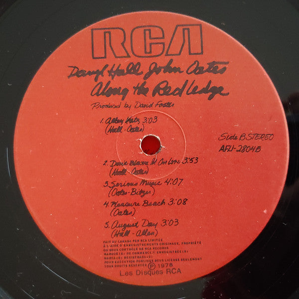 Daryl Hall & John Oates - Along The Red Ledge