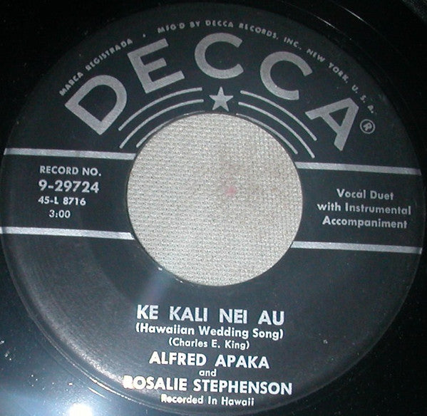 Alfred Apaka - Ke Kali Nei Au (The Hawaiian Wedding Song)