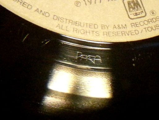 Supertramp - Crisis? What Crisis? - 1975
