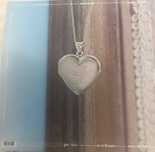 Madison Beer - Locket - 2026