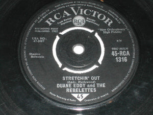 Duane Eddy & The Rebelettes - (Dance With The) Guitar Man